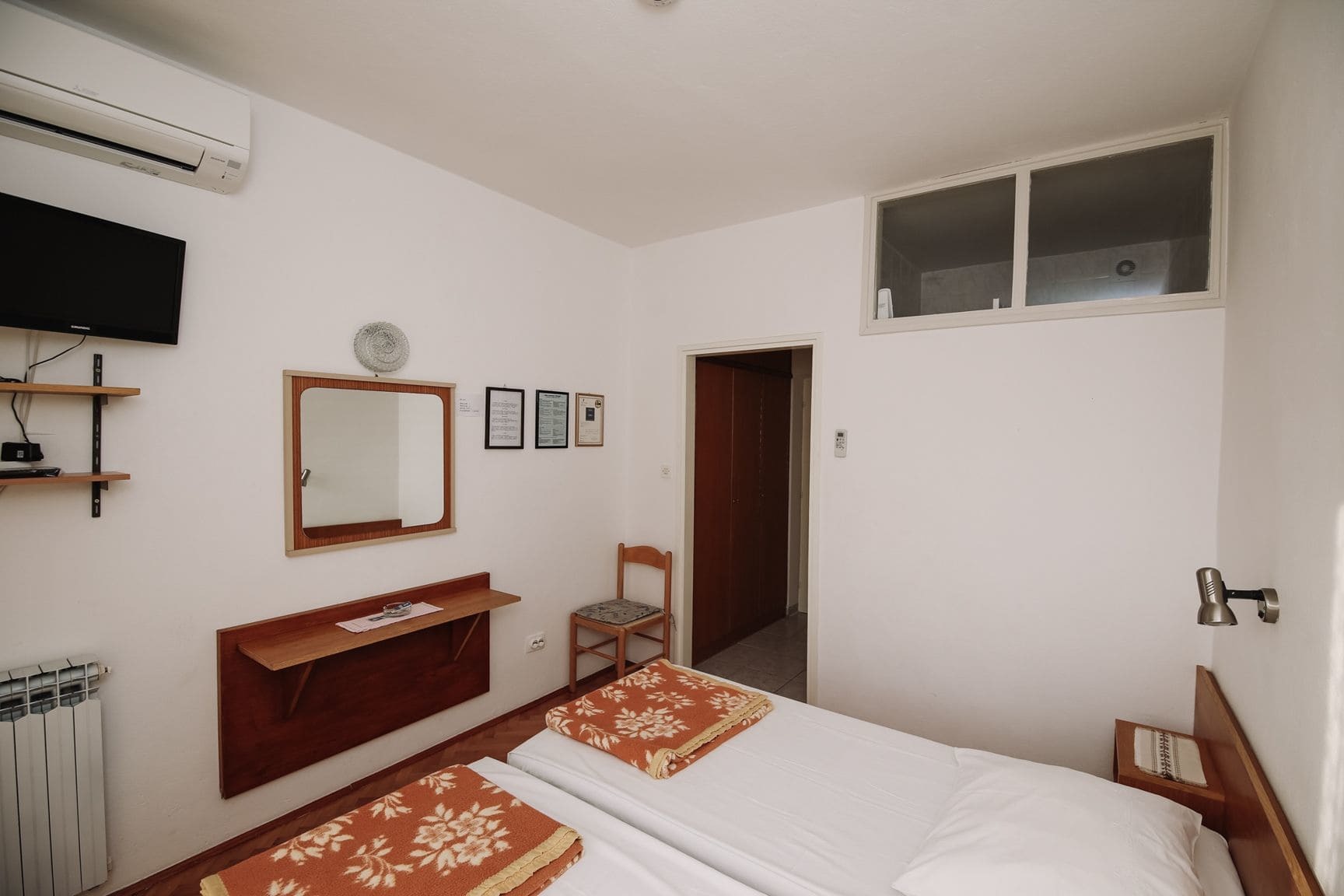 Apartments & Rooms Peranic Новаля Екстер'єр фото